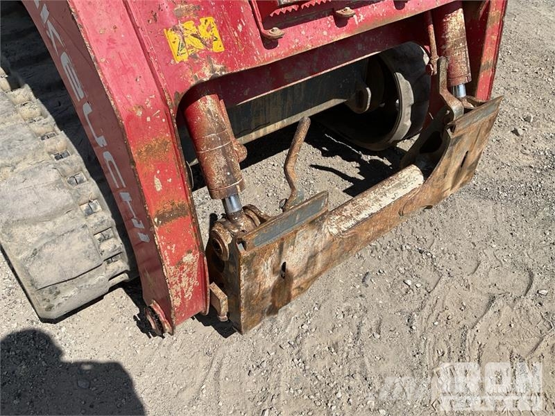 Takeuchi TL12R2 Two-Speed Compact Track Loader Kompaktlader