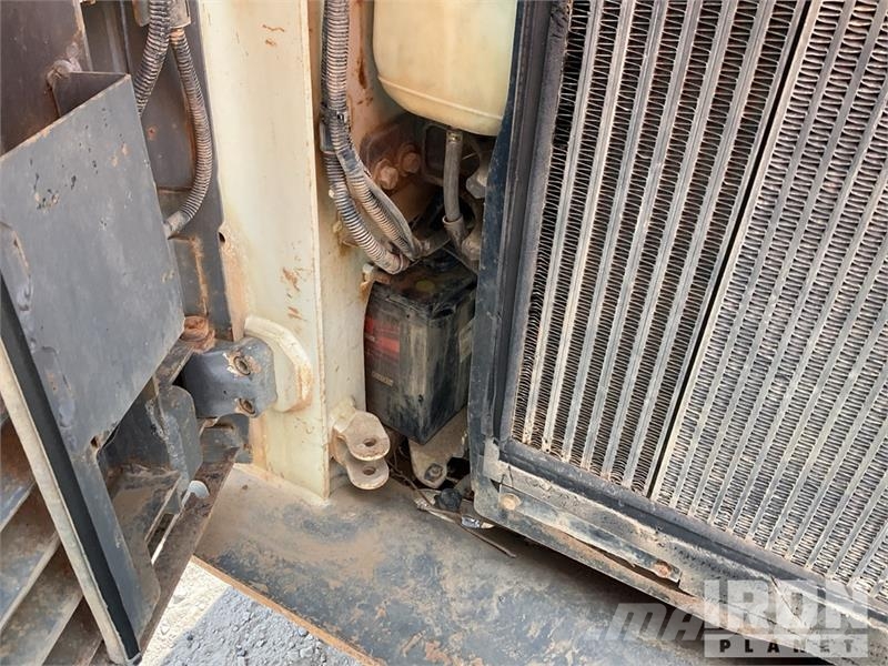 Takeuchi TL12R2 Two-Speed Compact Track Loader Kompaktlader