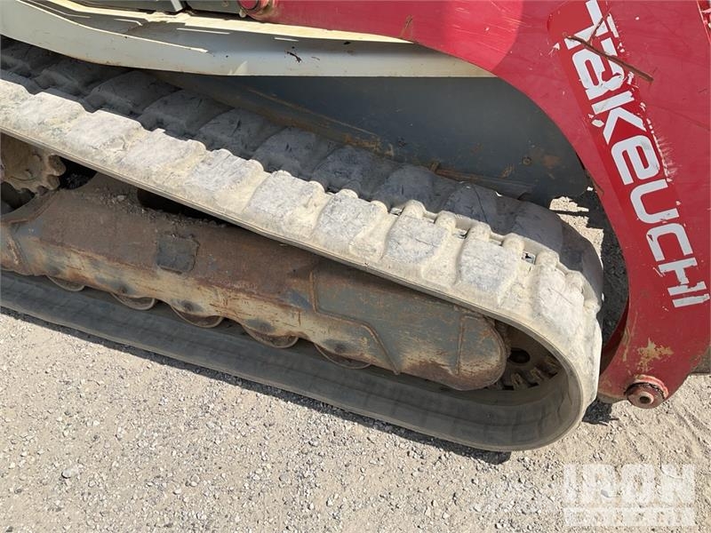 Takeuchi TL12R2 Two-Speed Compact Track Loader Kompaktlader