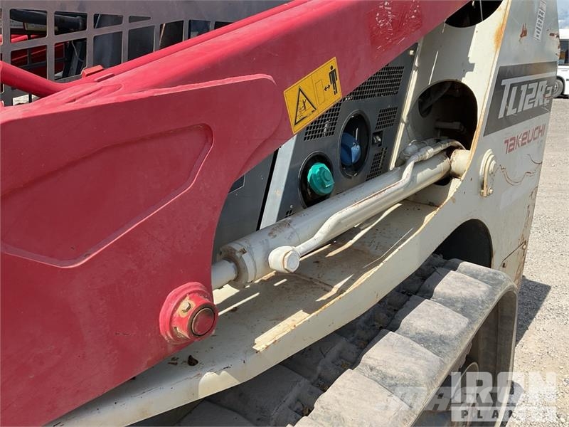 Takeuchi TL12R2 Two-Speed Compact Track Loader Kompaktlader