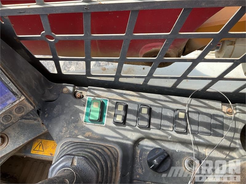 Takeuchi TL12R2 Two-Speed Compact Track Loader Kompaktlader