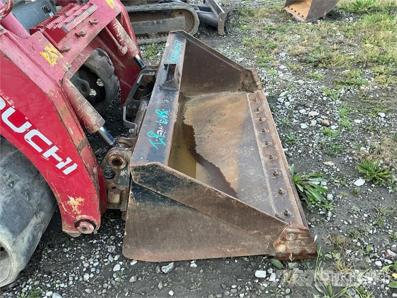 Takeuchi TL12R2 Two-Speed Compact Track Loader Φορτωτάκια