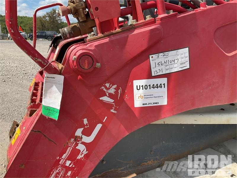 Takeuchi TL12R2 Two-Speed Compact Track Loader Kompaktlader