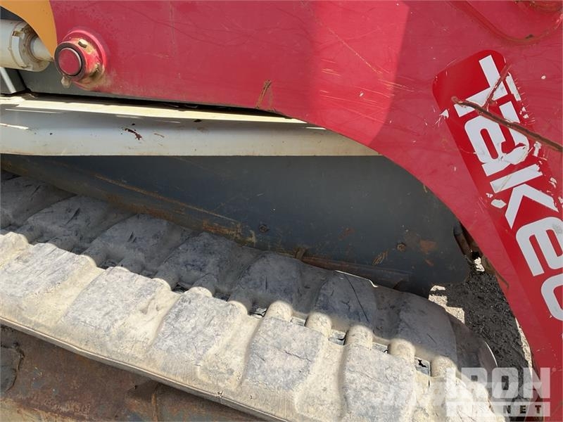 Takeuchi TL12R2 Two-Speed Compact Track Loader Kompaktlader
