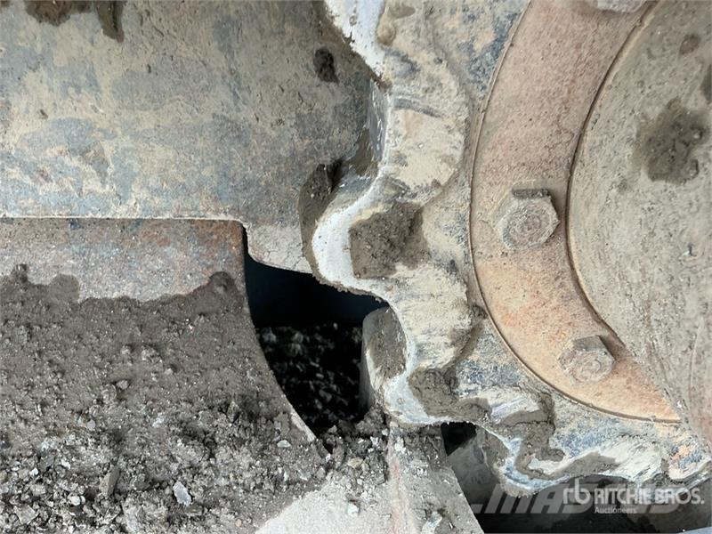 Takeuchi TL140 Мини-погрузчики