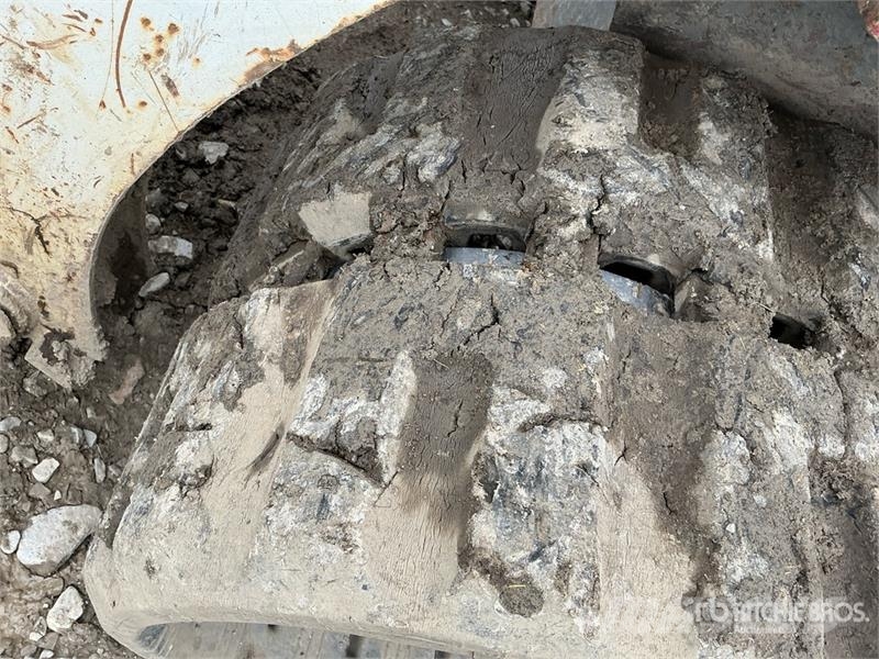 Takeuchi TL140 Мини-погрузчики