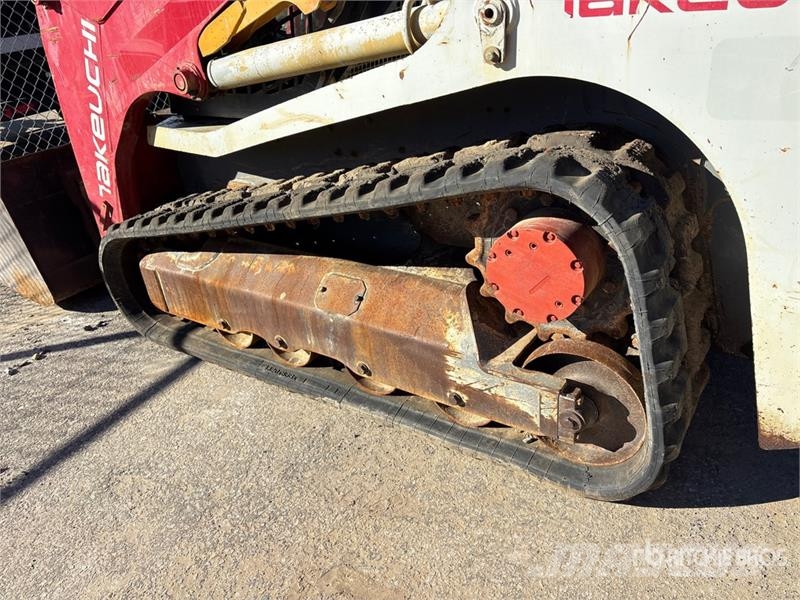 Takeuchi TL6R Two-Speed Compact Track Loader (Inoperable) Skid steer loaders