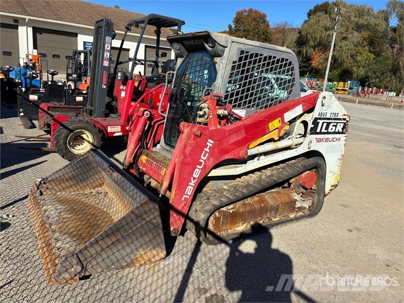 Takeuchi TL6R Two-Speed Compact Track Loader (Inoperable) Skid steer loaders