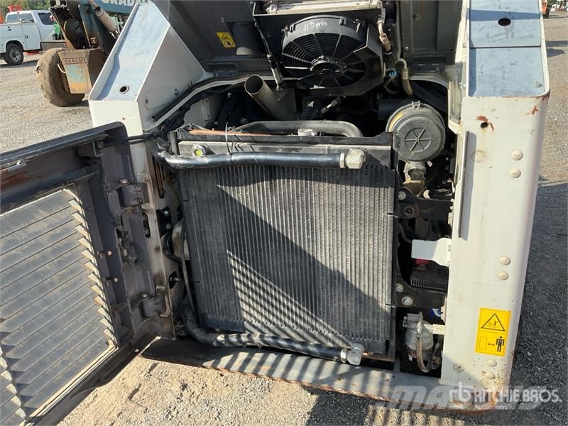 Takeuchi TL8R2 Compact Track Loader (Inoperable) Lietoti riteņu kompaktiekrāvēji