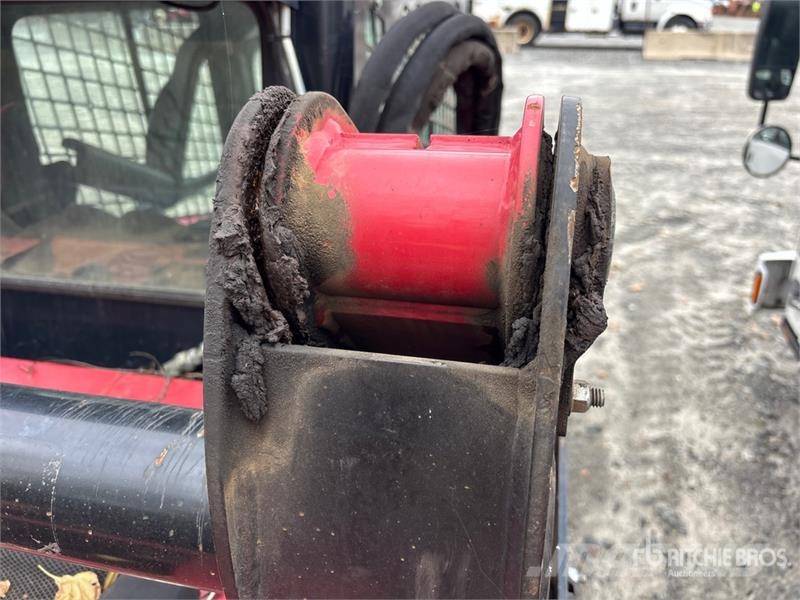 Takeuchi TS80V-2 Skid Steer Loader Міні-навантажувачі