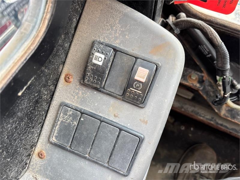 Takeuchi TS80VC Skid Steer Loader Kompaktlastare