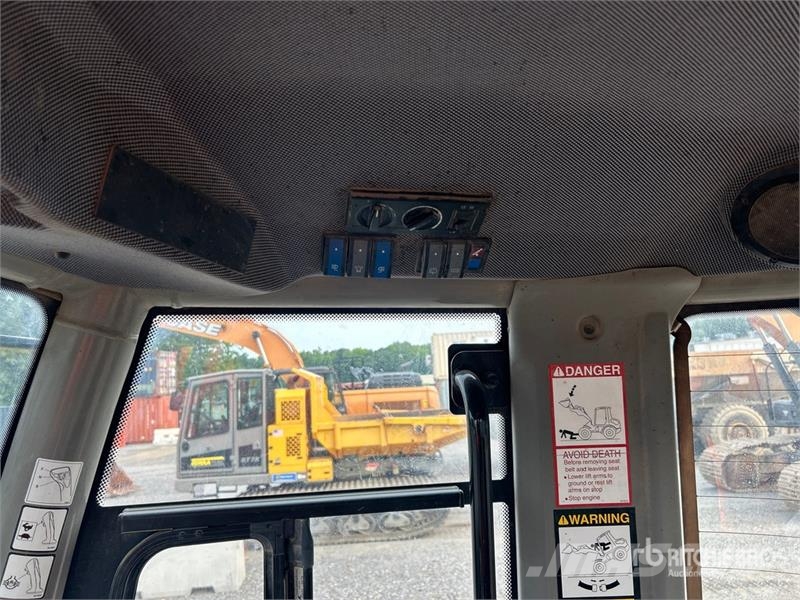 Takeuchi TW95C2HS Gumikerekes homlokrakodók
