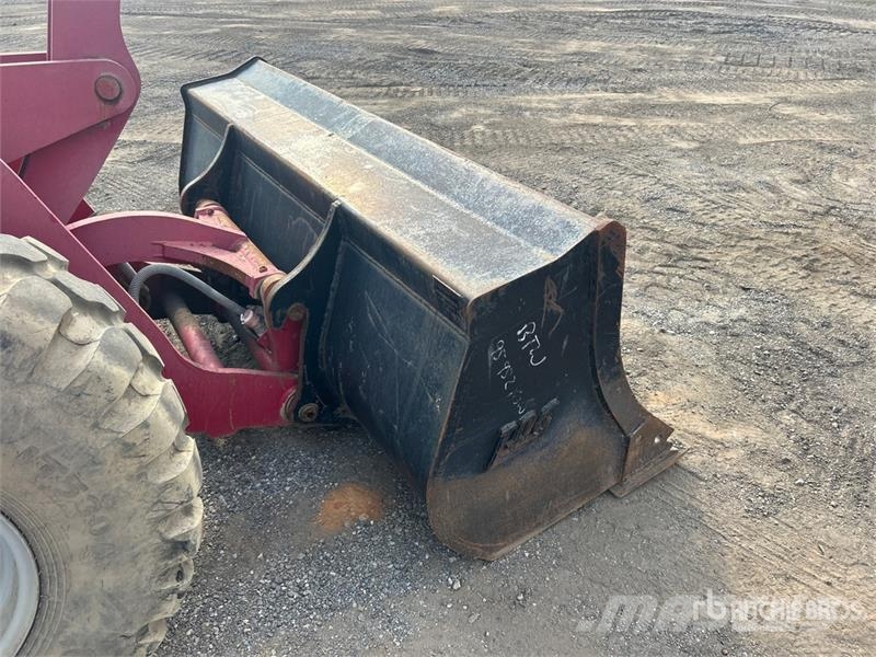 Takeuchi TW95C2HS Gumikerekes homlokrakodók