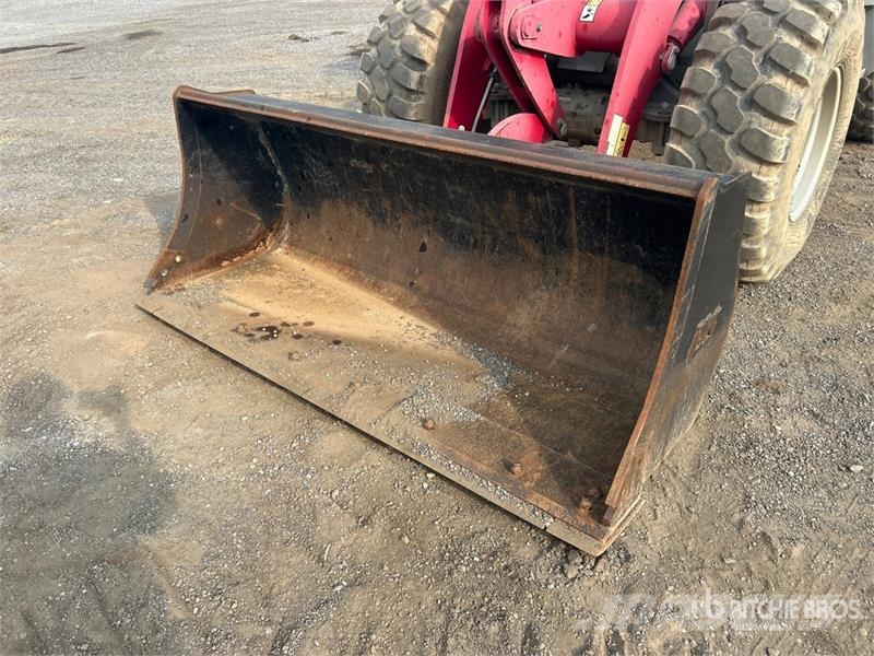 Takeuchi TW95C2HS Gumikerekes homlokrakodók