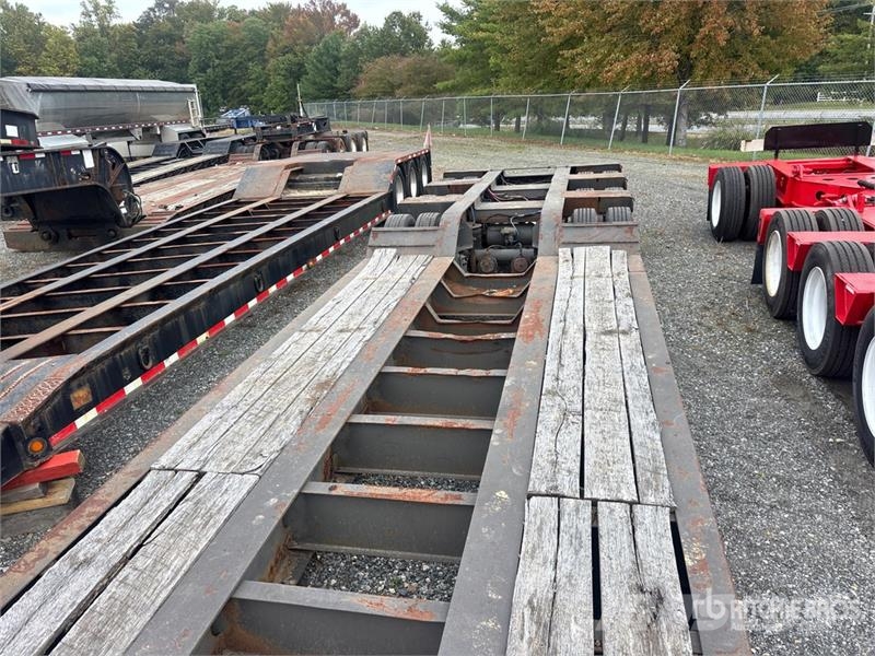 Talbert T3DW-50SA Tri/A Removable Gooseneck Lowboy Trailer 低架裝載車
