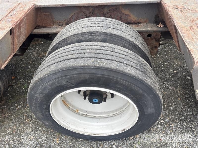 Talbert T3DW-50SA Tri/A Removable Gooseneck Lowboy Trailer Low loaders