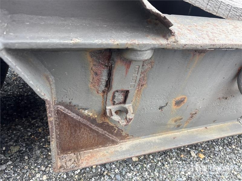 Talbert T3DW-50SA Tri/A Removable Gooseneck Lowboy Trailer Low loaders