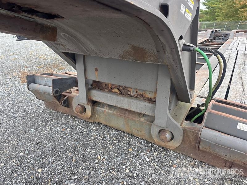 Talbert T3DW-50SA Tri/A Removable Gooseneck Lowboy Trailer 低架裝載車