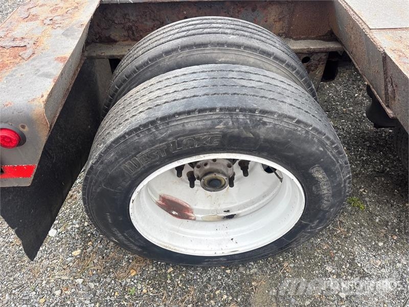 Talbert T3DW-50SA Tri/A Removable Gooseneck Lowboy Trailer 低架裝載車