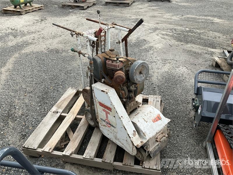 Target Mini Groover Walk-Behind Saw Aserradoras