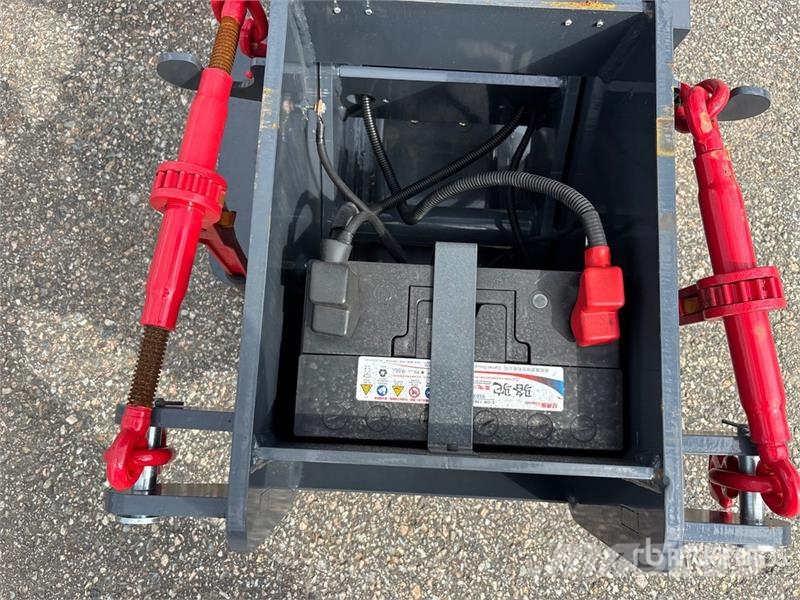 TE31 Electric Fifth Wheel Wrecker Attachment (Unus Ostale kargo komponente