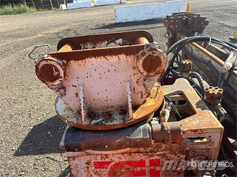 TEI HEM550R 192 in Mast, Head, Jaws, Knuckle and M Двигуни і приводи