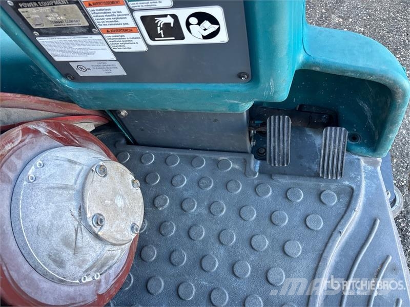 Tennant T16 Ride-On Electric Floor Scrubber Other trailers