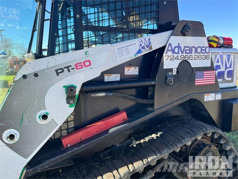 Terex PT60 Two-Speed Compact Track Loader  스키드로더