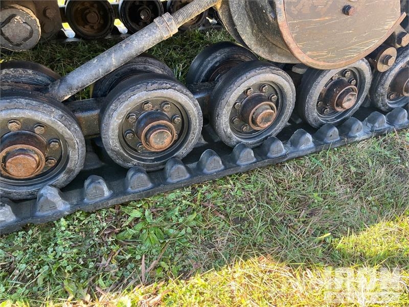 Terex PT60 Two-Speed Compact Track Loader  스키드로더