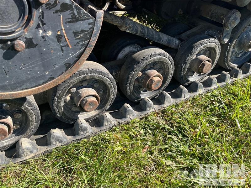 Terex PT60 Two-Speed Compact Track Loader  스키드로더
