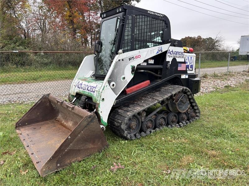 Terex PT60 Two-Speed Compact Track Loader スキッドステアローダー