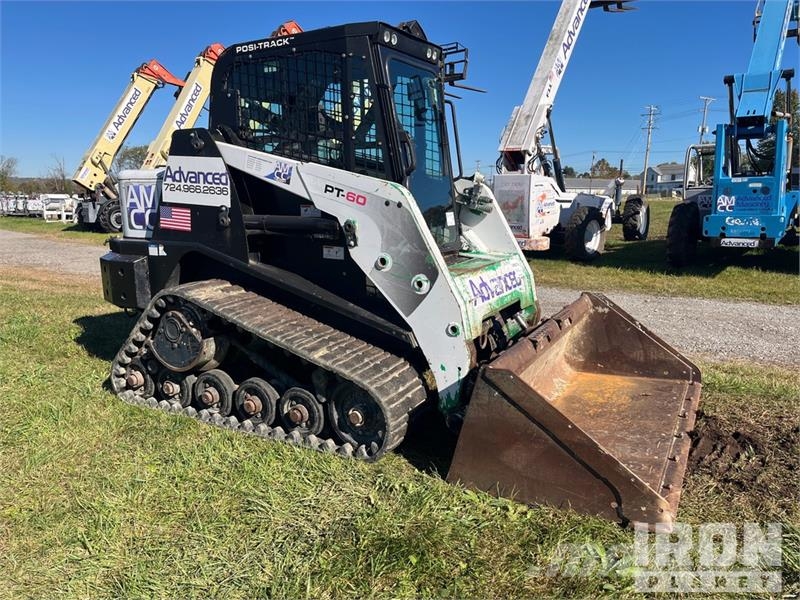 Terex PT60 Two-Speed Compact Track Loader  스키드로더