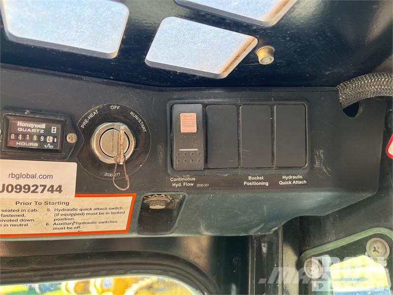 Terex PT60 Two-Speed High Flow Compact Track Loader 滑移轉向裝載機
