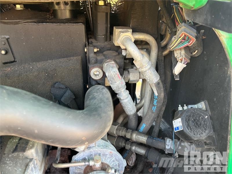 Terex PT60 Two-Speed High Flow Compact Track Loader 滑移轉向裝載機
