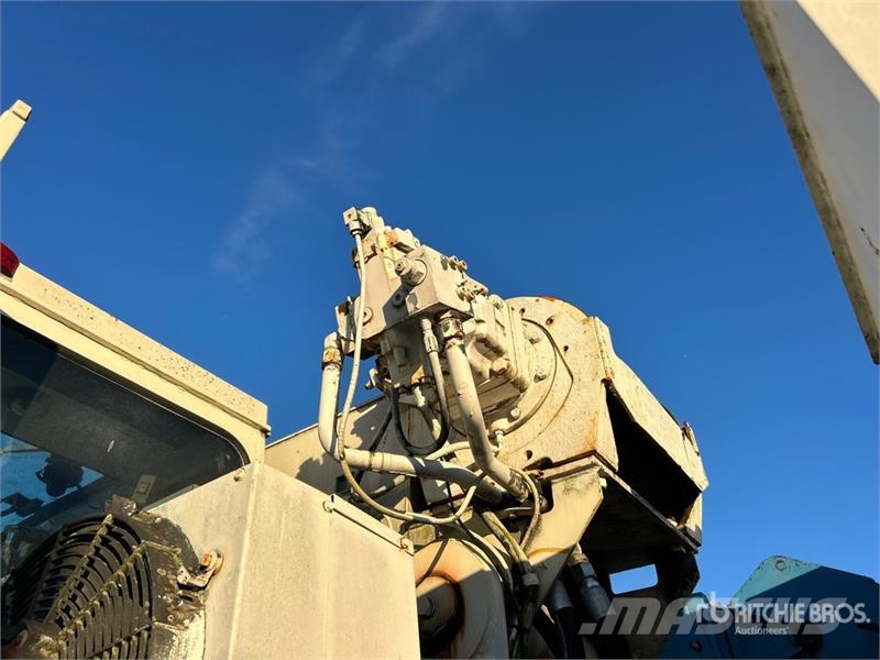 Terex T340 Kāpurķēžu ceļamkrāni
