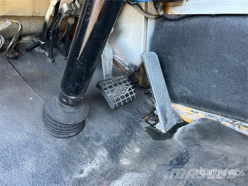 Terex T340 Kāpurķēžu ceļamkrāni