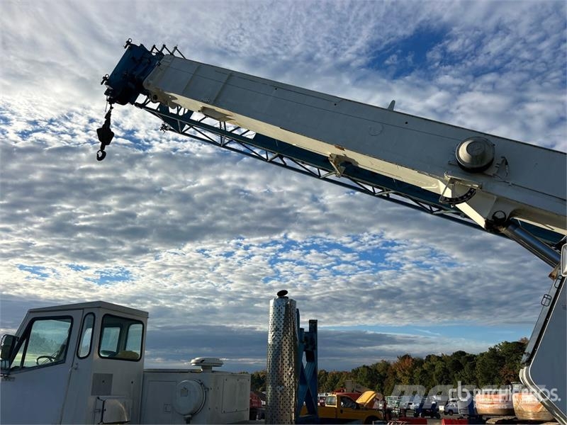 Terex T340 Kāpurķēžu ceļamkrāni