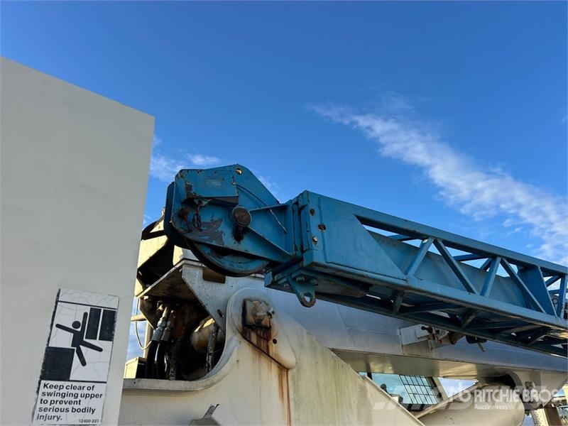 Terex T340 Kāpurķēžu ceļamkrāni