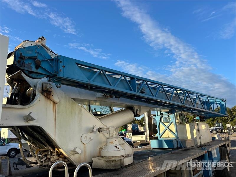 Terex T340 Kāpurķēžu ceļamkrāni