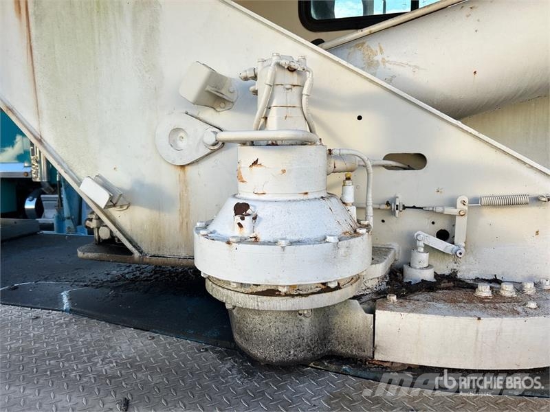 Terex T340 Kāpurķēžu ceļamkrāni
