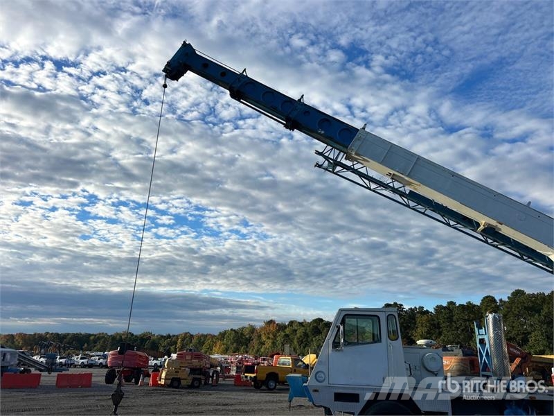 Terex T340 Kāpurķēžu ceļamkrāni