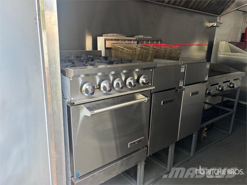  The Fud 16 ft T/A Food Concession Trailer 其他拖車