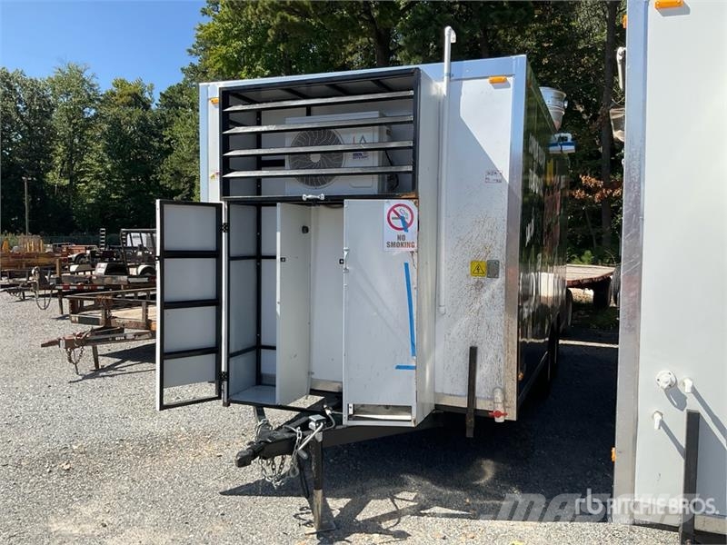  The Fud 16 ft T/A Food Concession Trailer Прочие прицепы