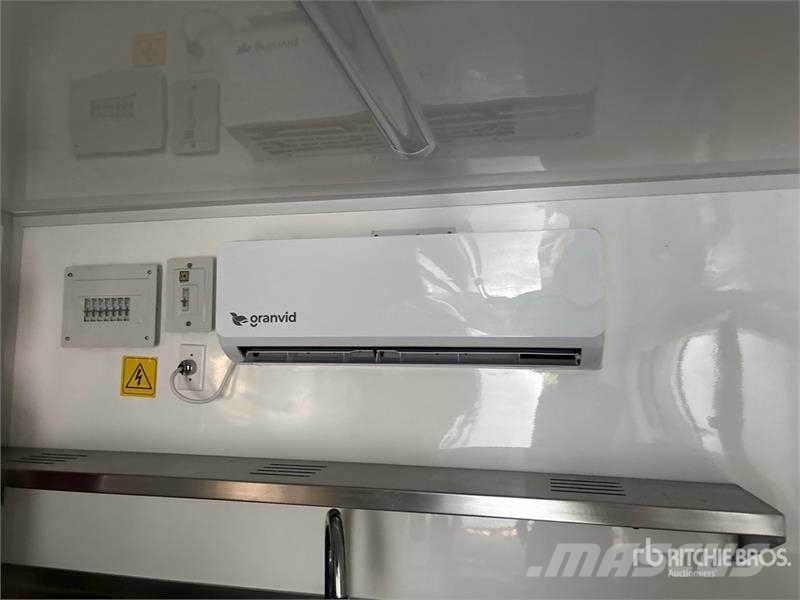  The Fud 16 ft T/A Food Concession Trailer 其他拖車