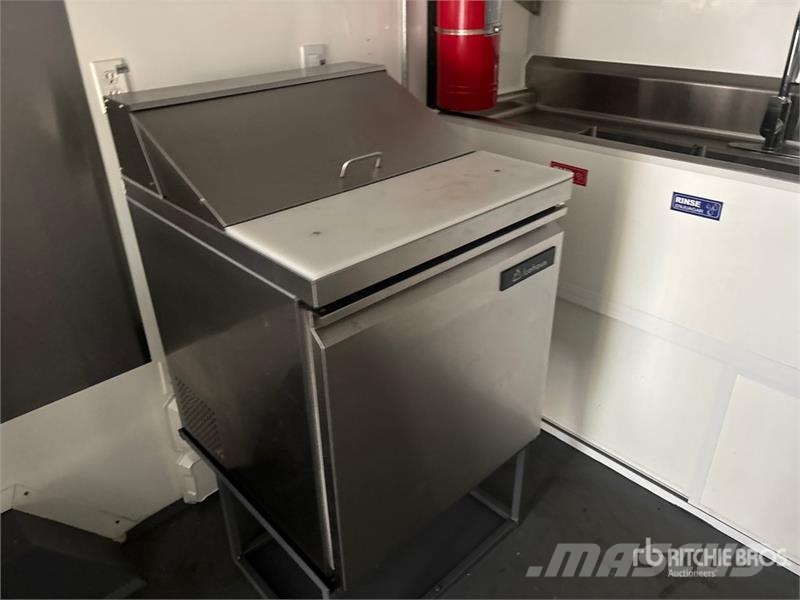  The Fud 16 ft T/A Food Concession Trailer 其他拖車