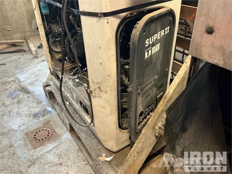 Thermo King Super -II Max Reefer Unit (Inoperable) Otros camiones