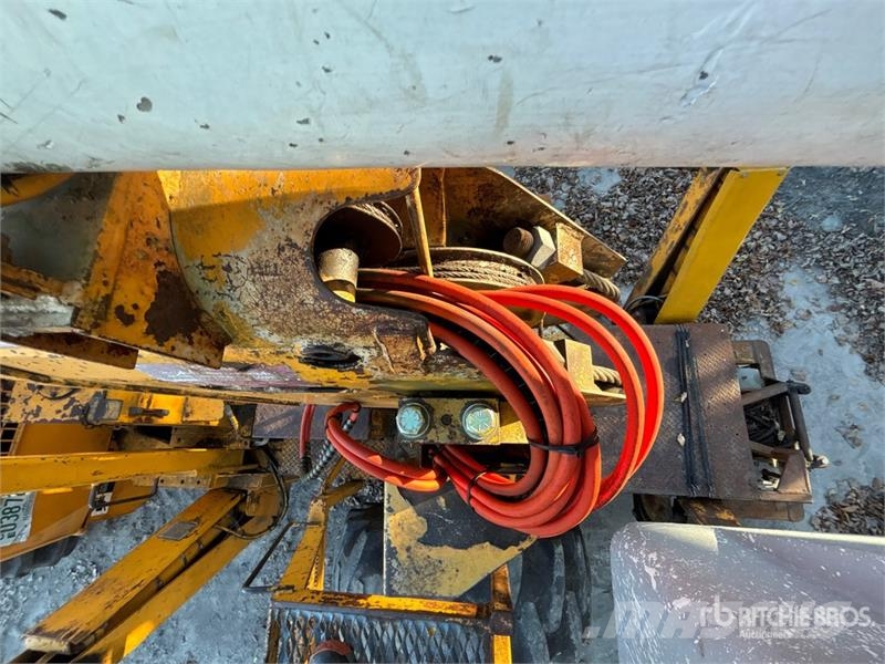 Timberjack 240 4x4 Aerial Lift AL-50-5-IL-4H11 Bucket Skidder Väljaveotraktorid