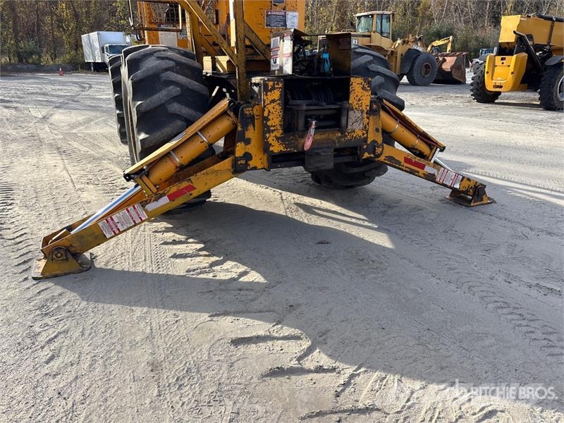 Timberjack 240 4x4 Aerial Lift 45-5-IL-4H 45' Bucket Skidder Stammholzschlepper