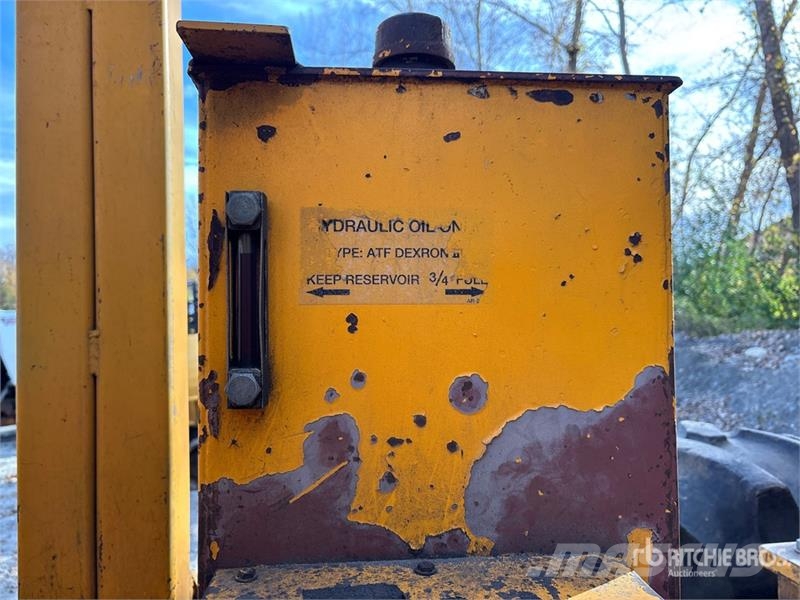 Timberjack 240 4x4 Aerial Lift 45-5-IL-4H 45' Bucket Skidder Stammholzschlepper
