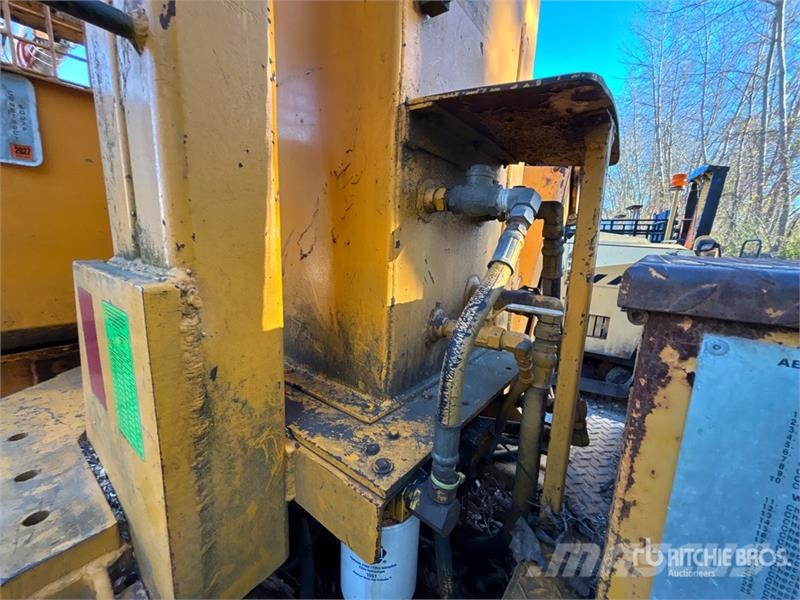 Timberjack 240 4x4 Aerial Lift AL-50-5-IL-4H11 Bucket Skidder Väljaveotraktorid